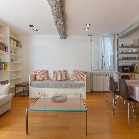 Pleasant Central Apartment With Garden Bologna Luaran gambar